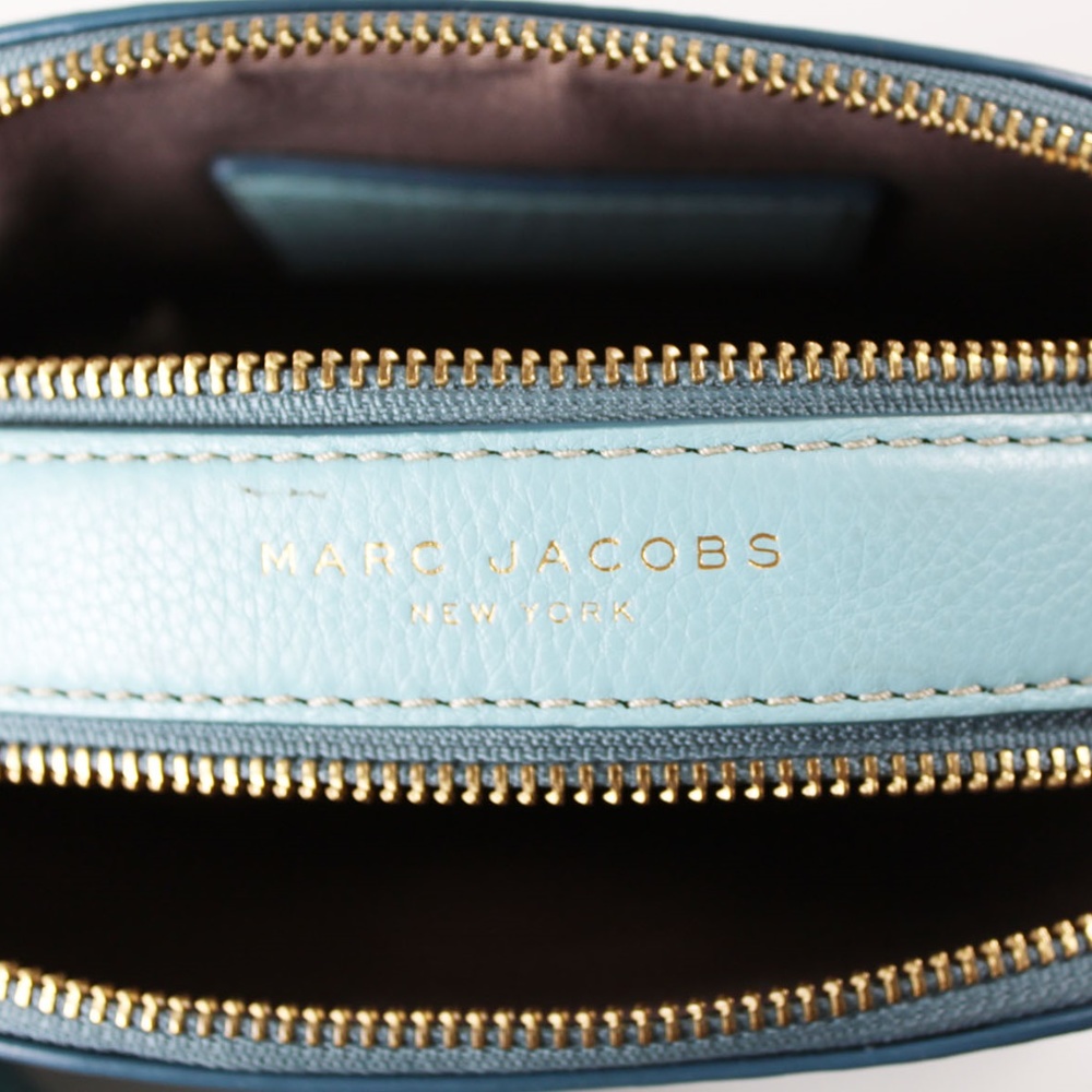 SOLD💥MARC JACOBS Shutter Small Leather Crossbody - Picture 7 of 7